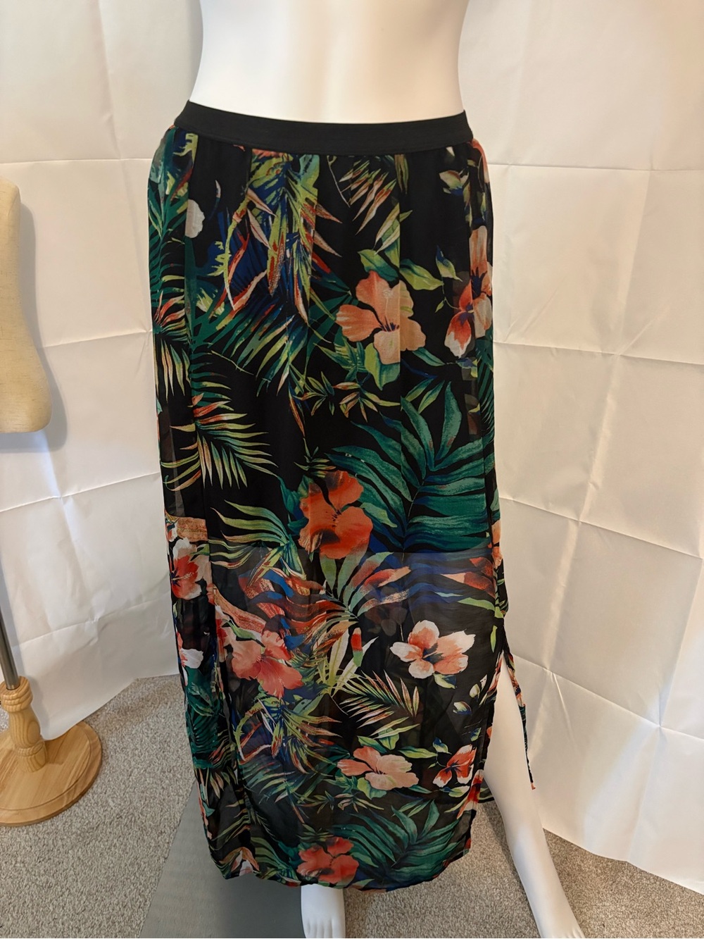 Xhilaration Tropical Floral Maxi Skirt Black Hibiscus Print XL